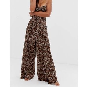 ASOS Monki leopard print wide leg belted pants - size Small